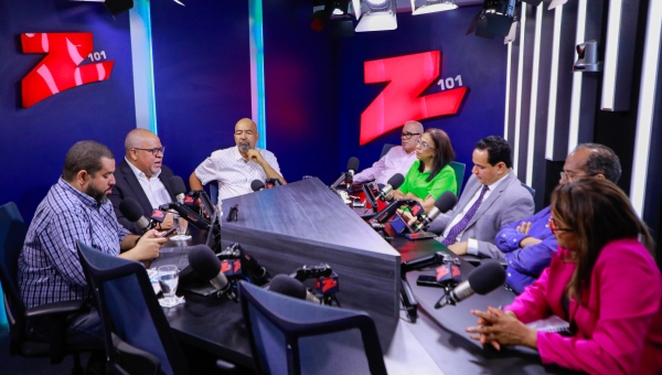 Director En Entrevista Gobierno De La Mañana Thumbnail